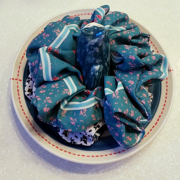 Cat jewelry dish tray holder, Rhea scrunchie set main image 12